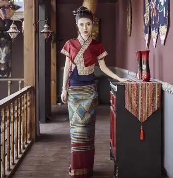 סיני דאי אתני יין אדום צינור חצאית סט דרום מזרח אסיה סגנון לבוש