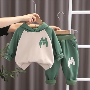 פעוטות בנים תלבושות אופנה קוריאנית התינוק מתאים לילד מכתב מודפס טלאים שרוול ארוך עם ברדס קפוצ ' ונים, מכנסיים ילדים סטים